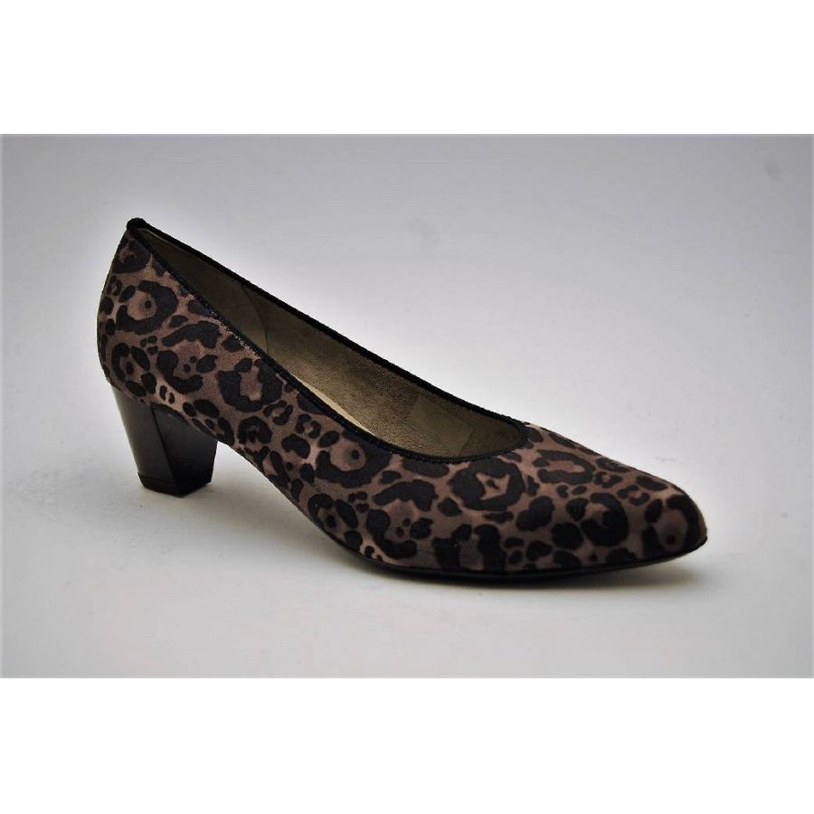 ARA leopard pumps