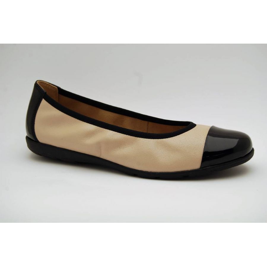 CAPRICE beige/svart ballerina