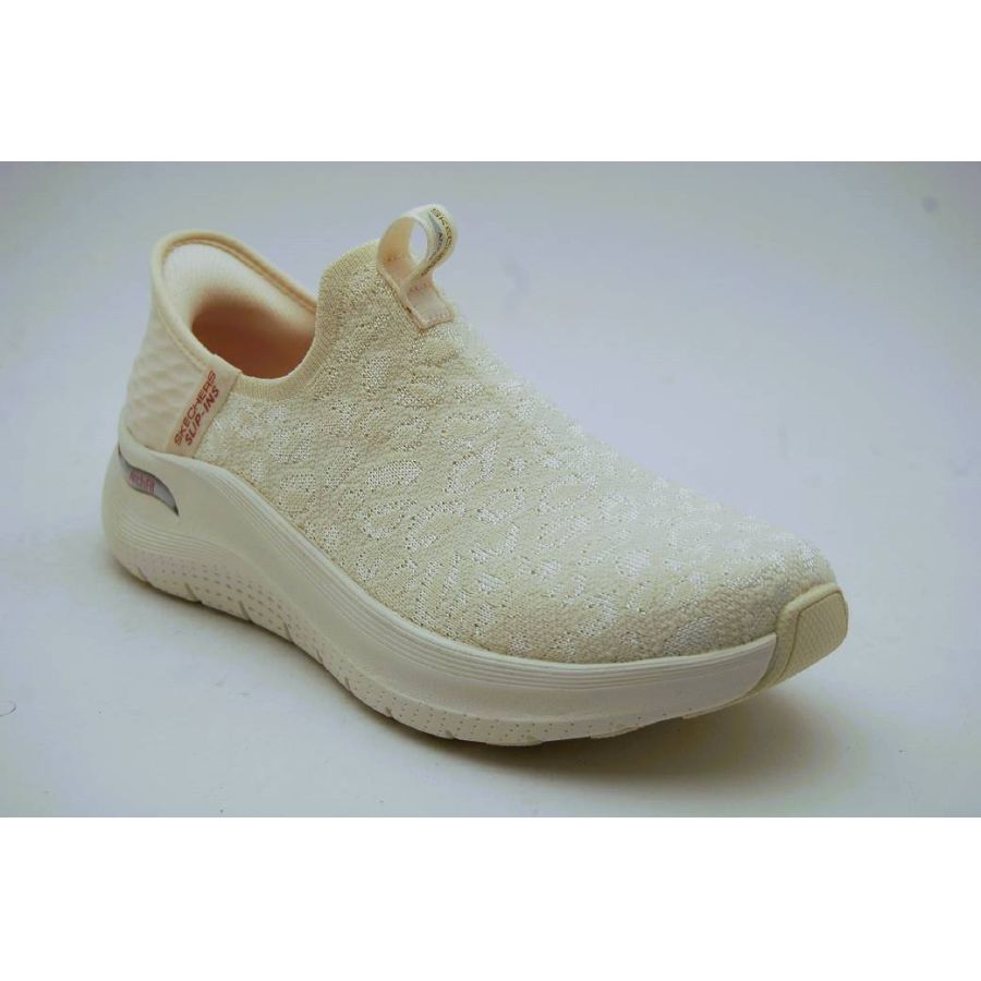 SKECHERS offwhite ARCH FIT SI